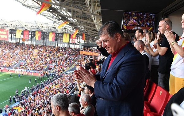 Başkan Tugay, Göztepe Süper Lig coşkusunu paylaştı – SPORT