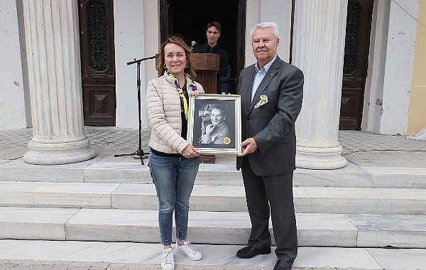 Konak Belediye Başkanı Nilüfer Çınarlı Mutlu, İzmir Atatürk Lisesi Pilav Günü'ne katıldı – GÜNDEM