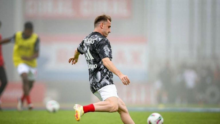 Benfica maçı ertelendi! Kerem ve Orkun saat 11.00'deydi