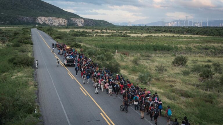 Meksika: Amerika Birleşik Devletleri’ne sınır dışı edilecek göçmenler şartlandırılacak