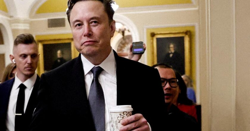 Beyaz Saray Tesla için çalışmadı: Elon Musk Emekli