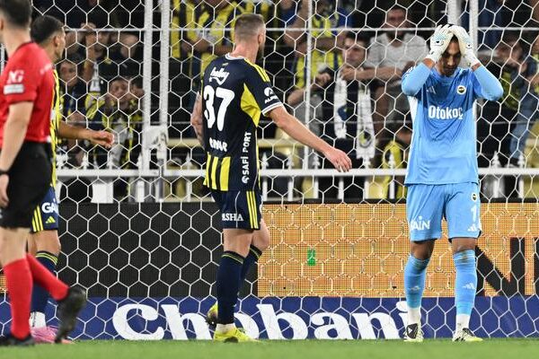 Fenerbahce-Alarysport maçı Bein Sport Trio Team kararları yorumladı! Fenerbahçe-Alaryaspo maçının hakemi Cihan Aydin için ne dediler? Yorum Bein Trio ekibinden en çok konuşuyorum … “2 ceza verilmeli”