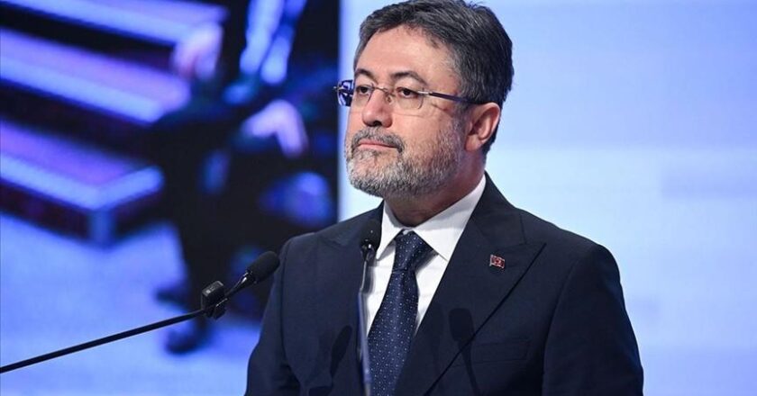 Bakan Yumakli: 38 ildeki hayvan pazarları yeniden açıldı