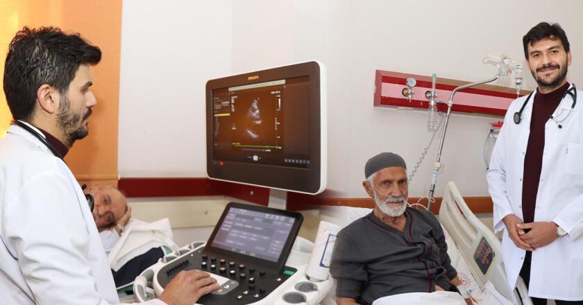 Çok nadir bir olay! 'Nefes alamıyorum' dedi ve acile gitti: Kalbinden 1 litre sıvı çekildi