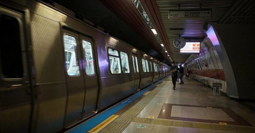 Taksim Metro İstasyonları Geçici Olarak Kapatılıyor